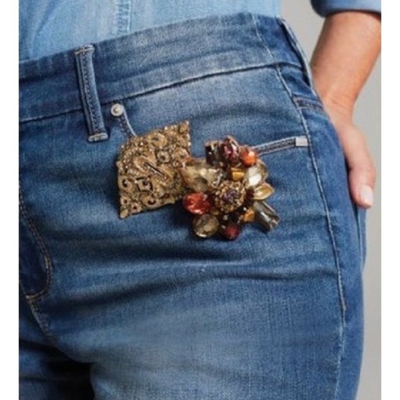 Bright Iridescent wreath Brooch Pin Vintage - Picture 7 of 7